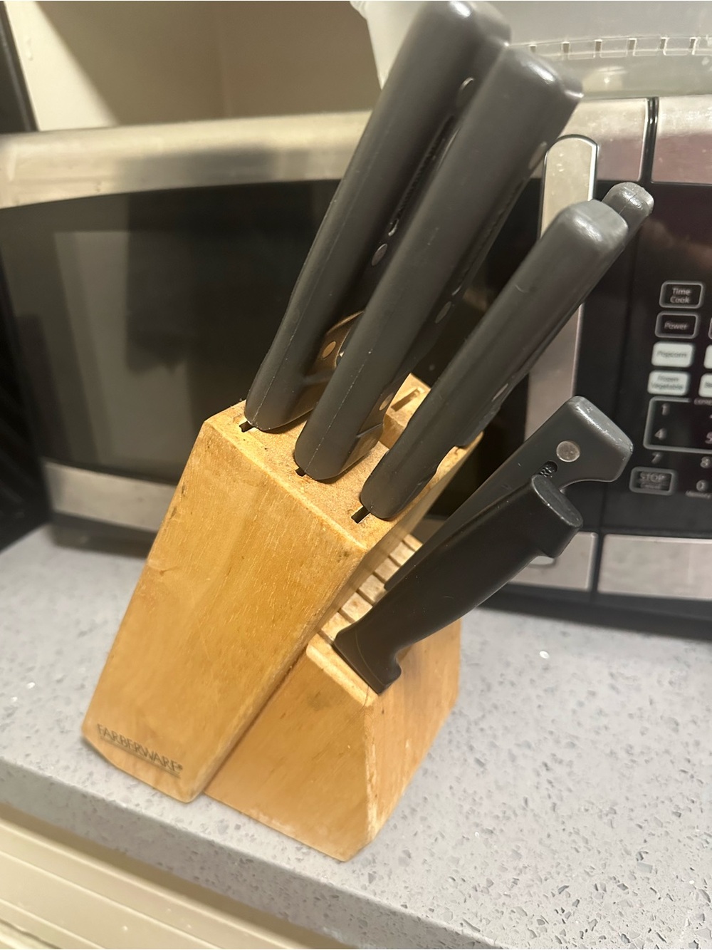 Farberware 6 Kitchen Knife Block Set & new 12 steak knives